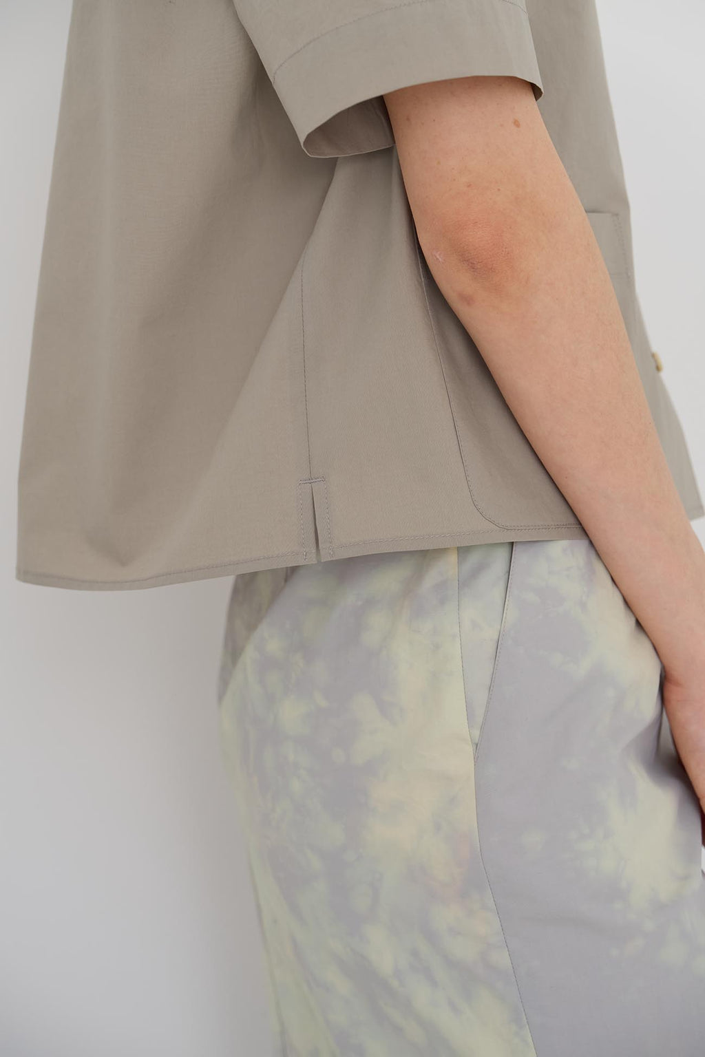 Manuelle Et Guillaume Light cotton tailored shirt deep beige