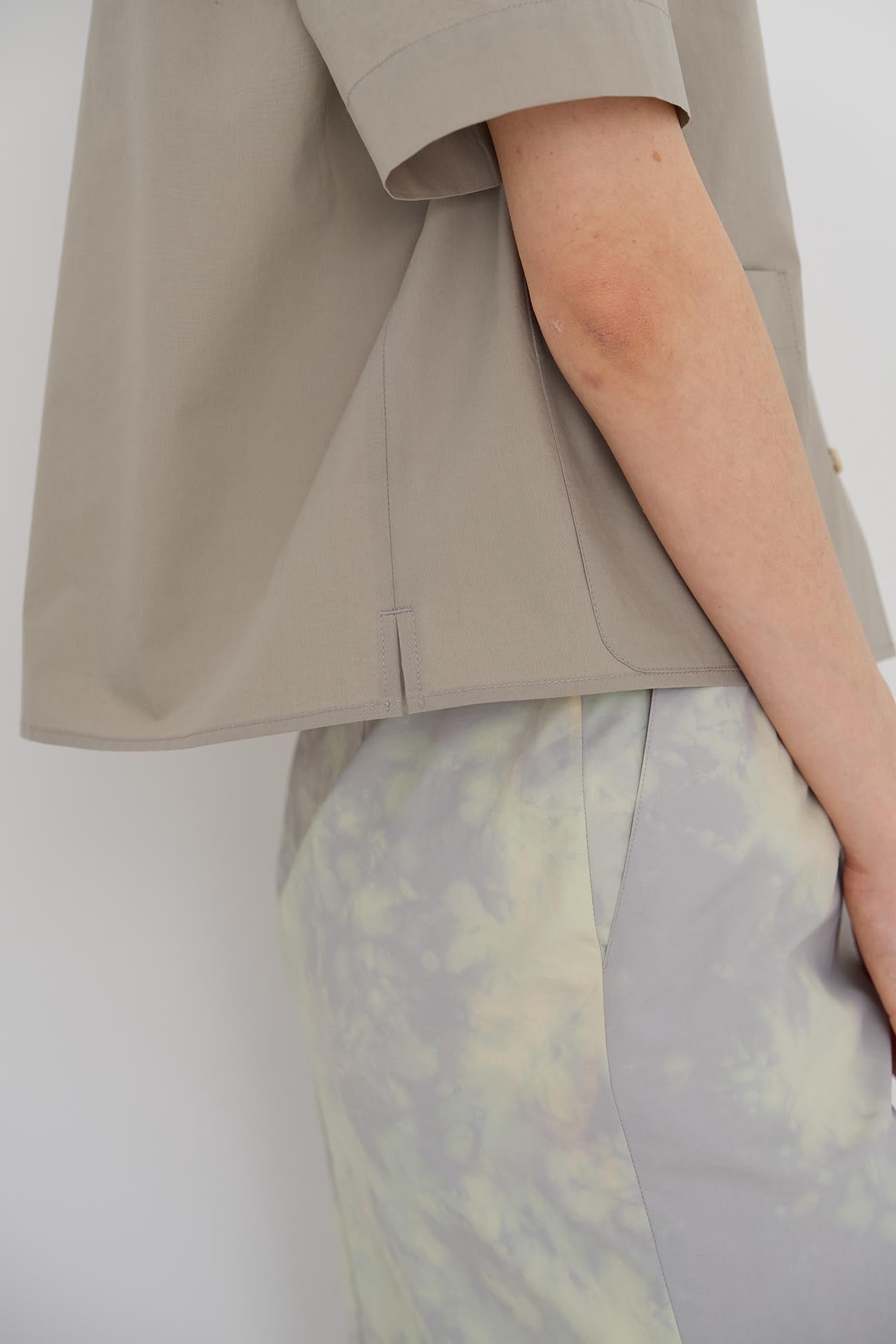 Manuelle Et Guillaume Light cotton tailored shirt deep beige