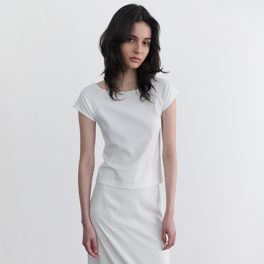 ANDNEEDS Pebble lace scoop tee (white)
