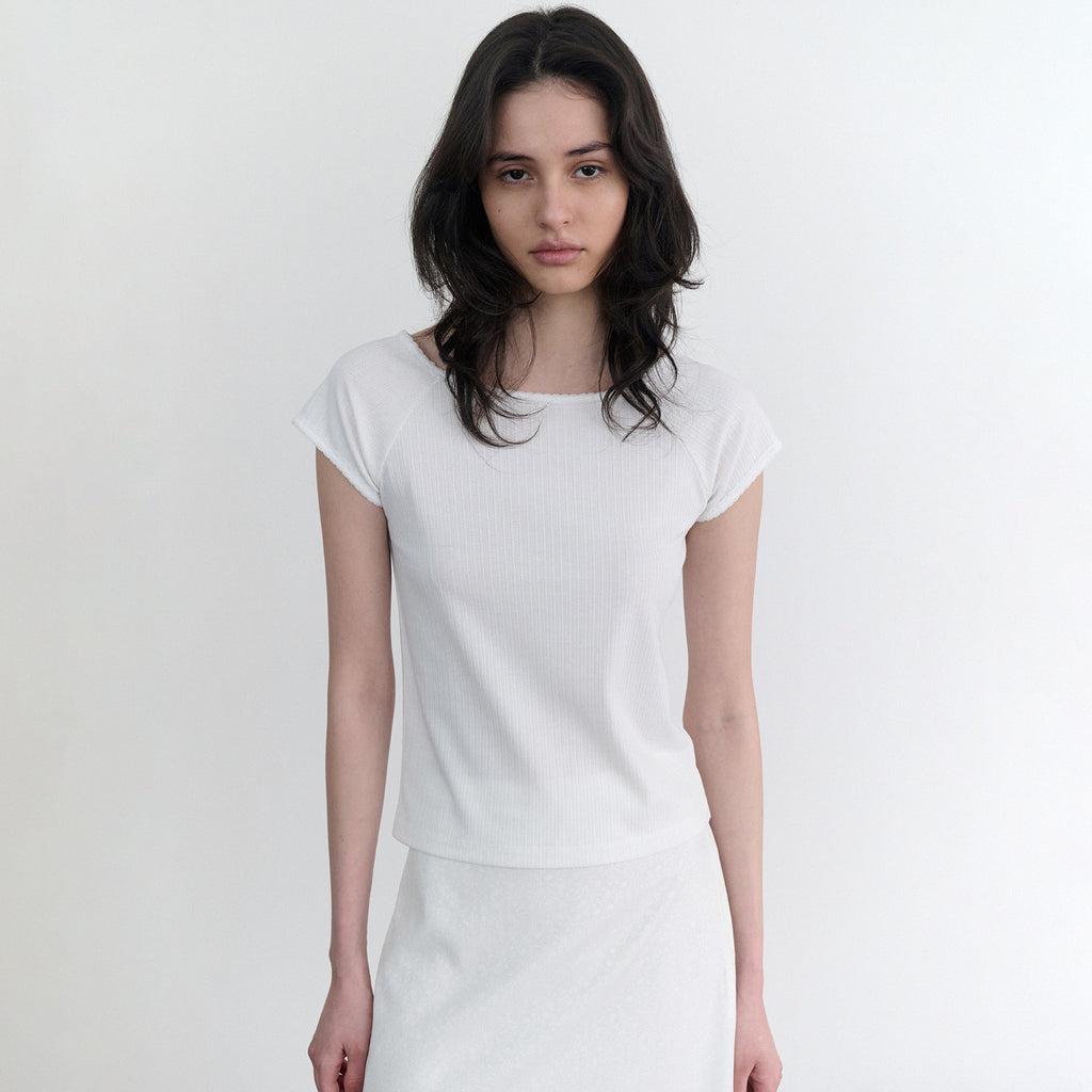 ANDNEEDS Pebble lace scoop tee (white)