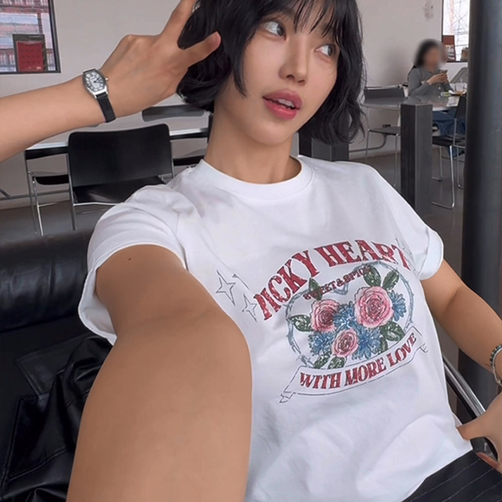 AaU [Same-day shipping] Vintage Rose Short Sleeve Tee_White