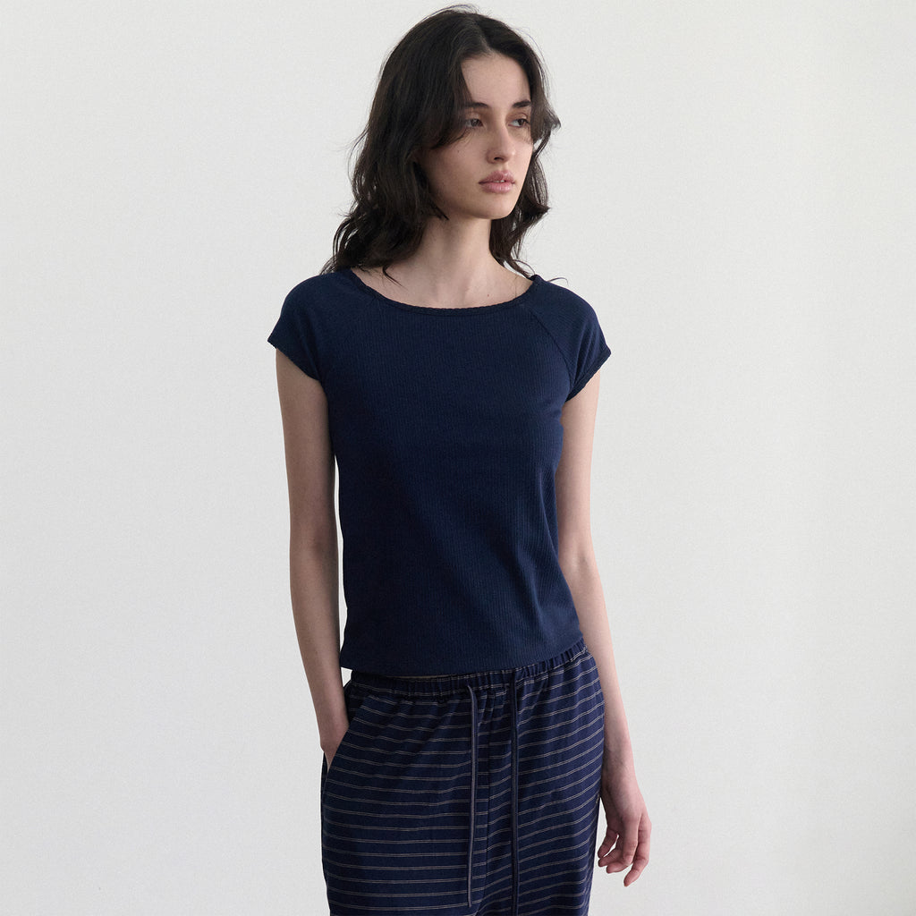 ANDNEEDS Pebble lace scoop tee (navy)