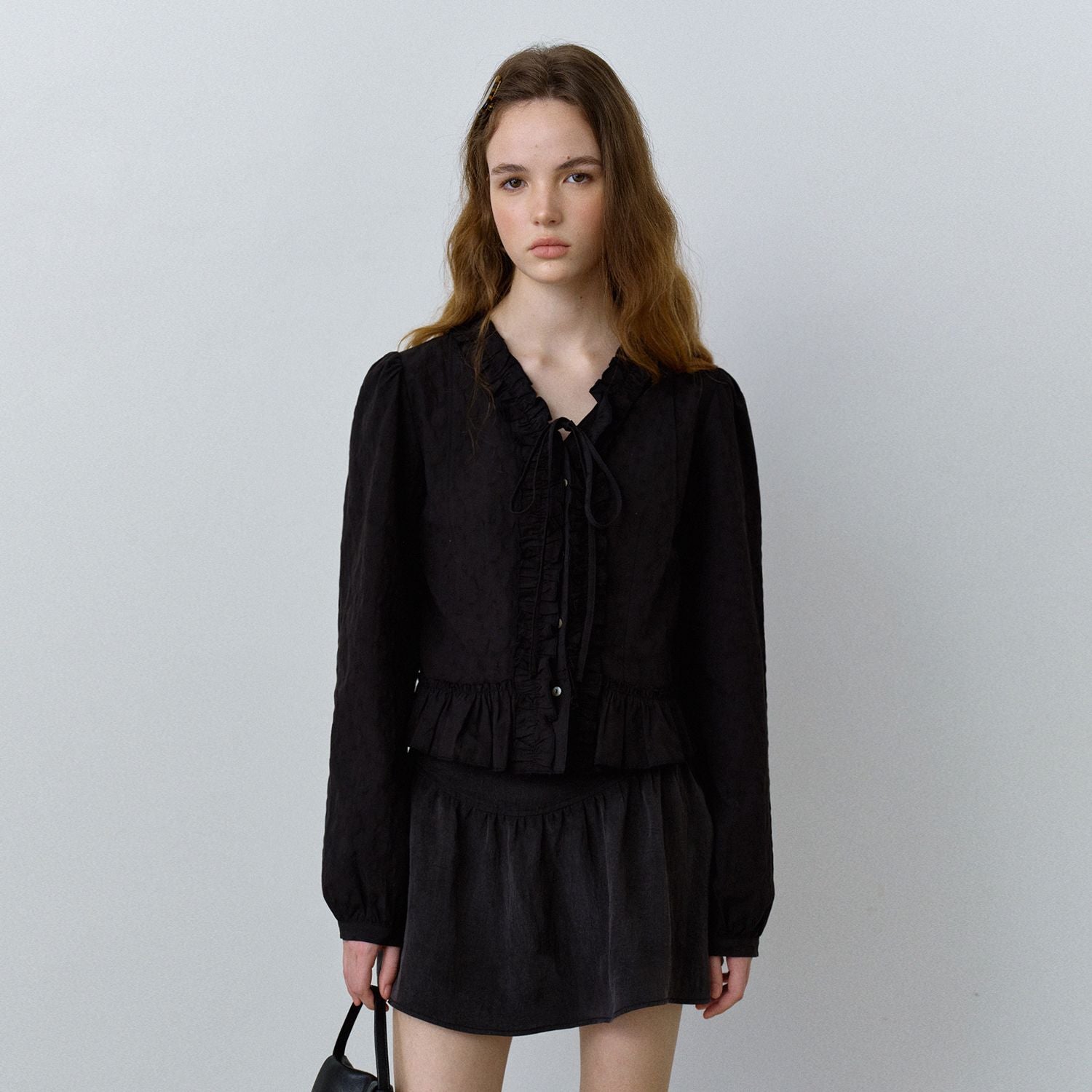 HANE [29 Exclusive] Dot Strap Frill Blouse 2Color