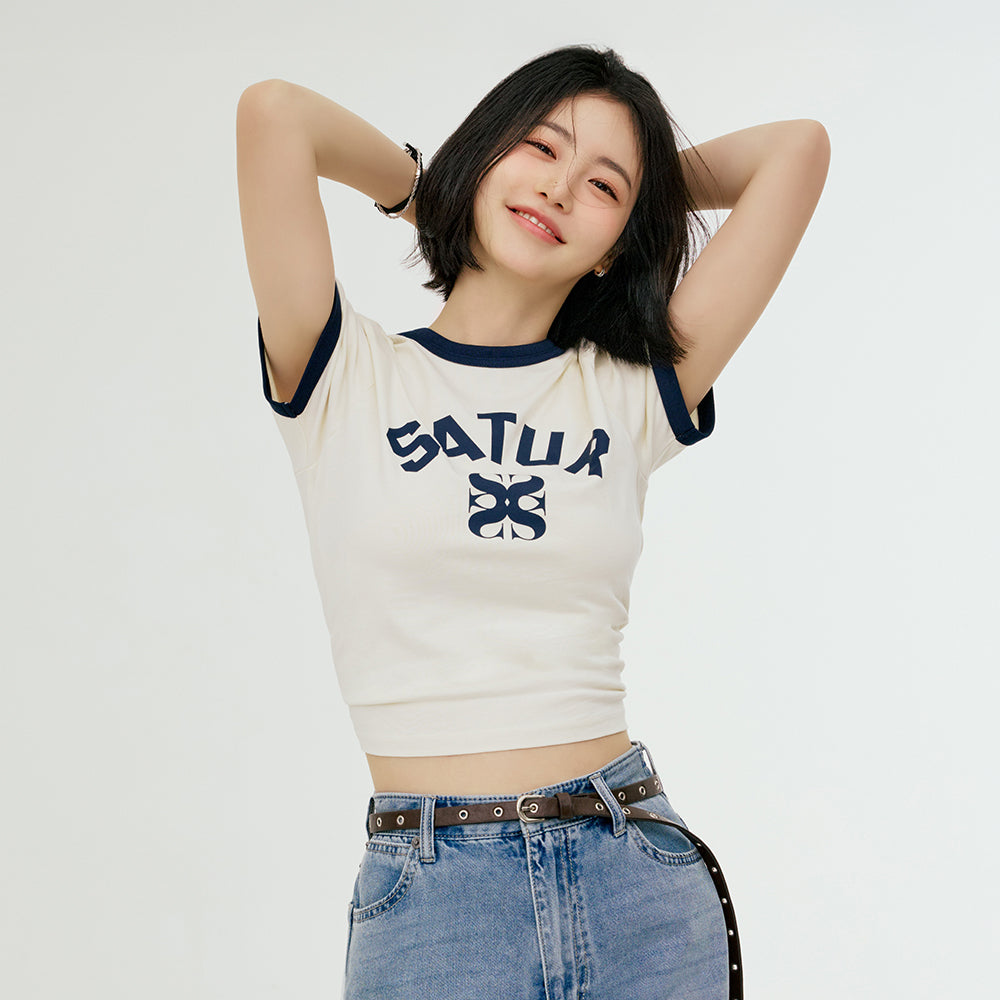 SATUR (W) Arch Logo Ringer Short Sleeve T-Shirt Cream
