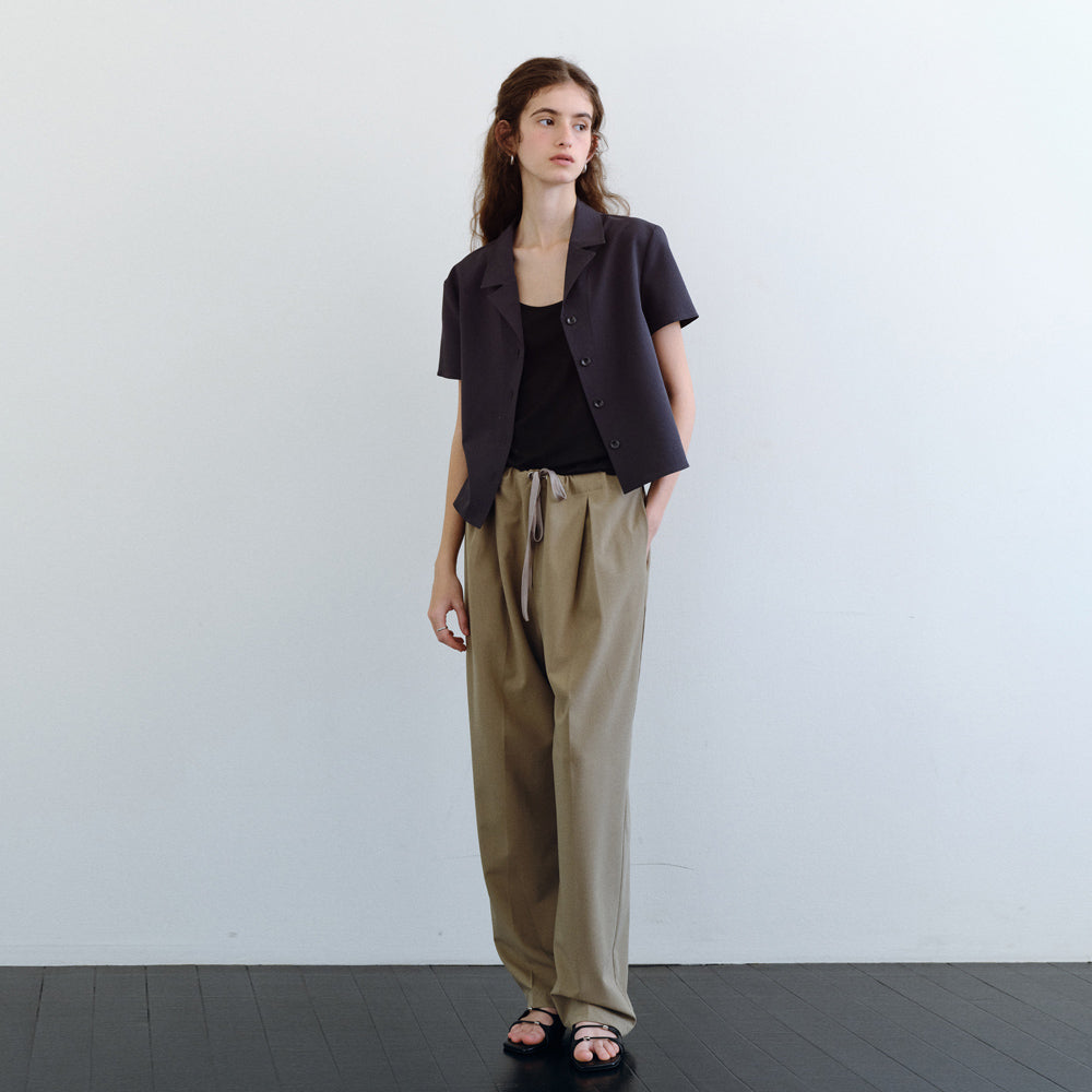 URAGO Catherine open collar blouse_2colors