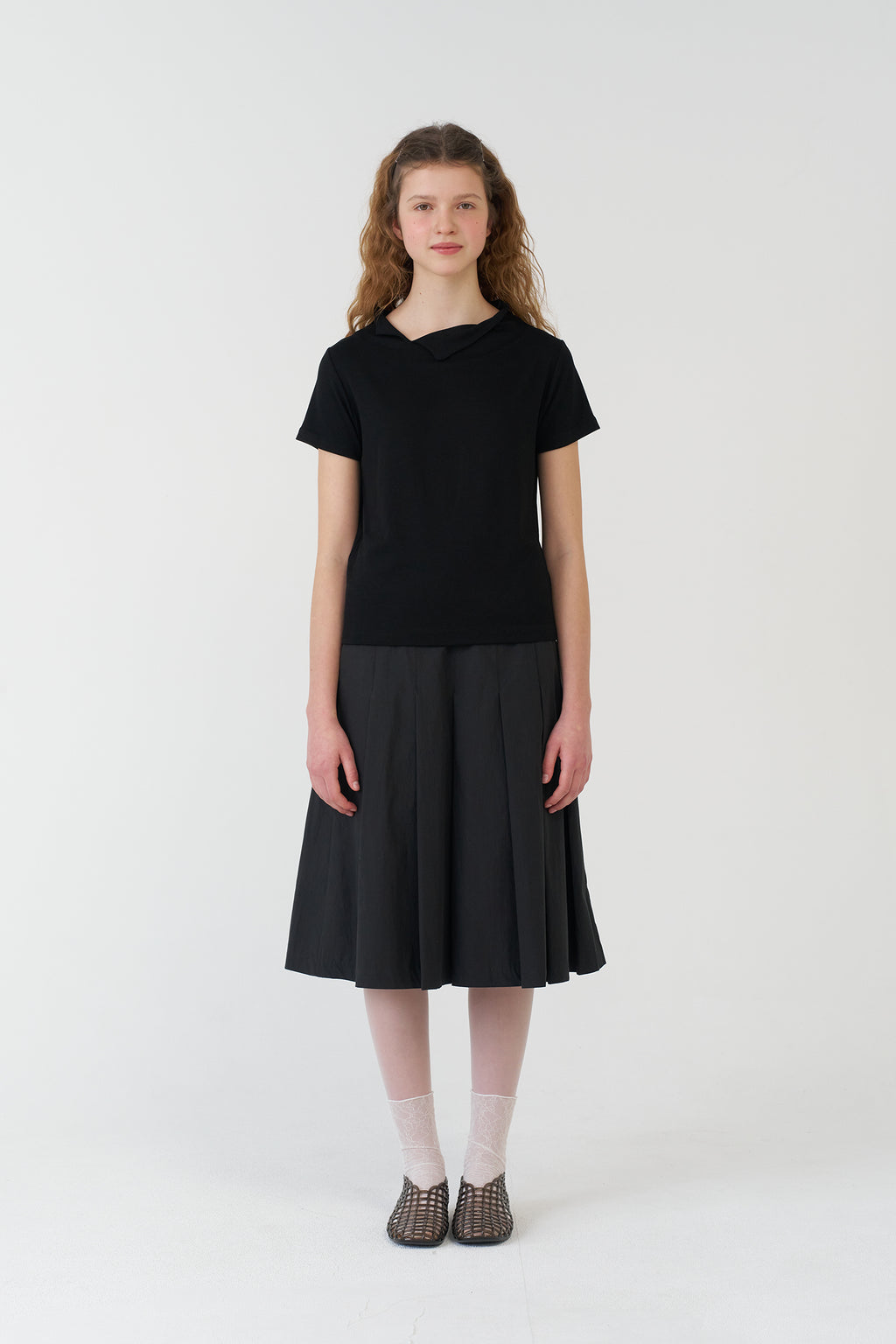 pesto OPEN NECKLINE TEE BLACK