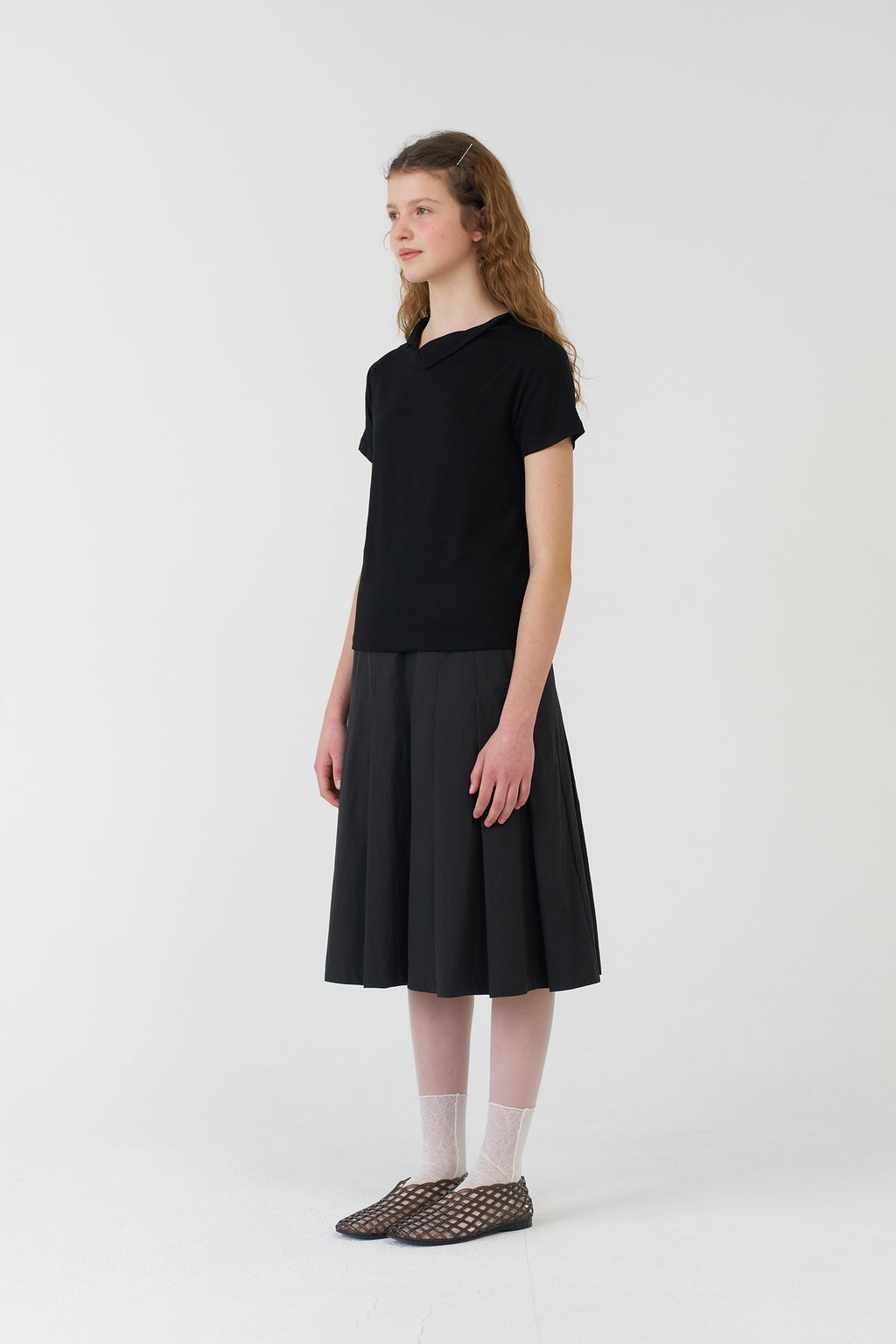pesto OPEN NECKLINE TEE BLACK