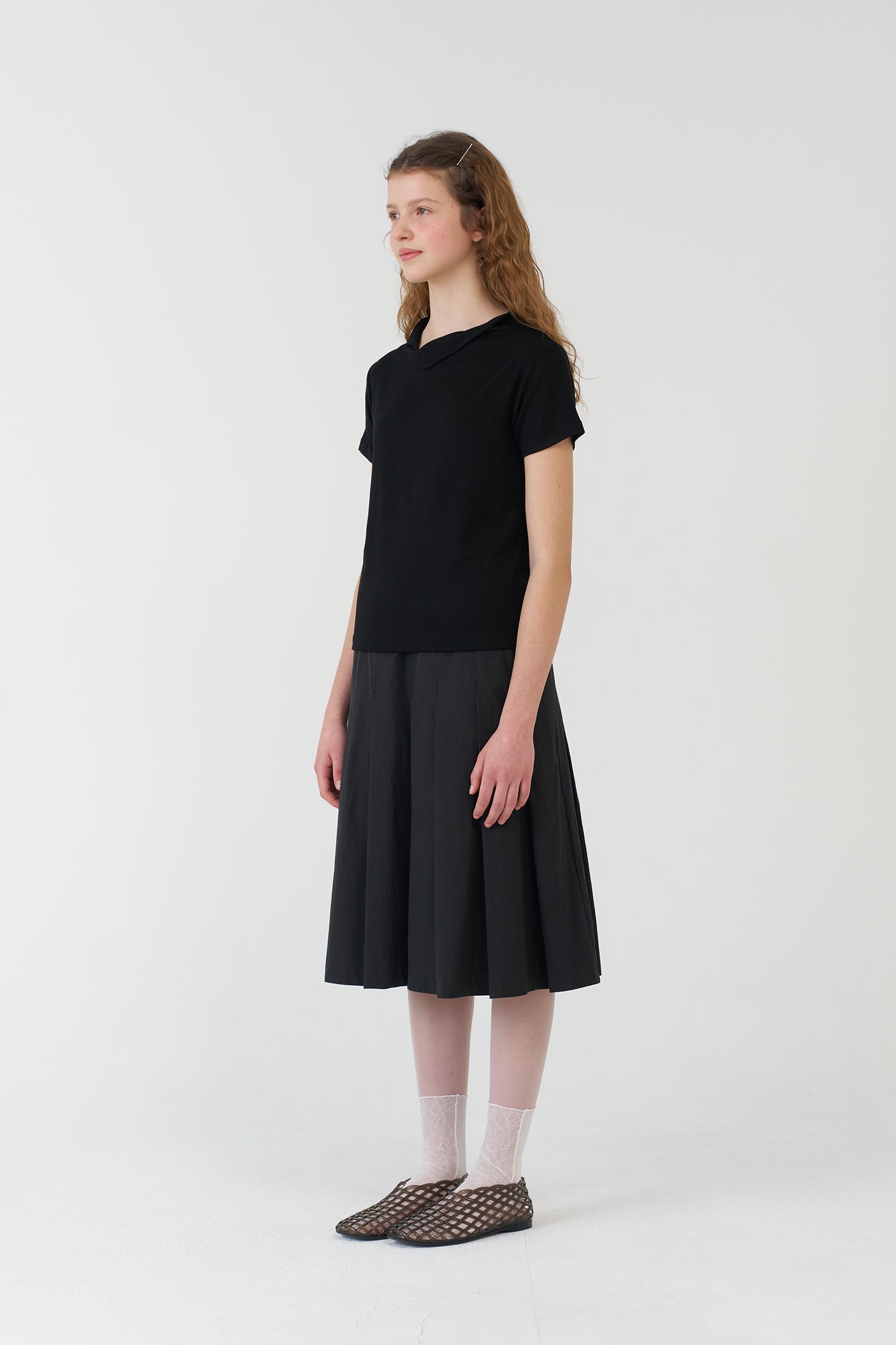 pesto OPEN NECKLINE TEE BLACK