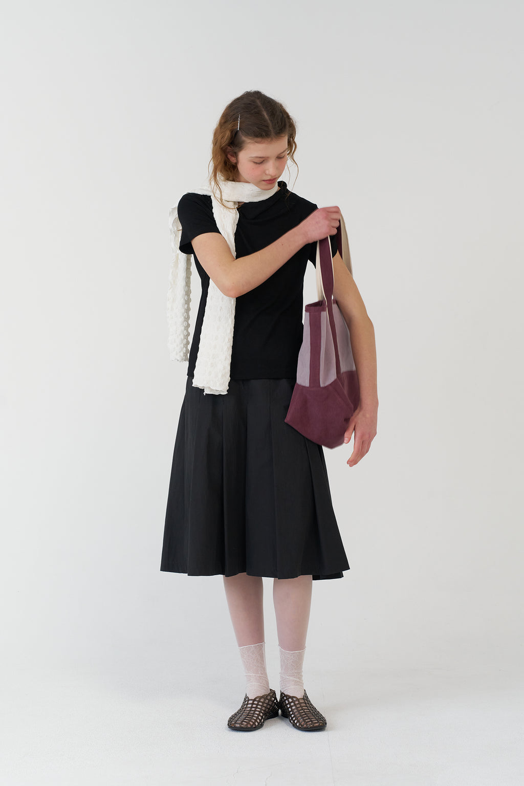 pesto OPEN NECKLINE TEE BLACK