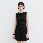 YUNSÉ Crinkle Sleeveless Top (Black)