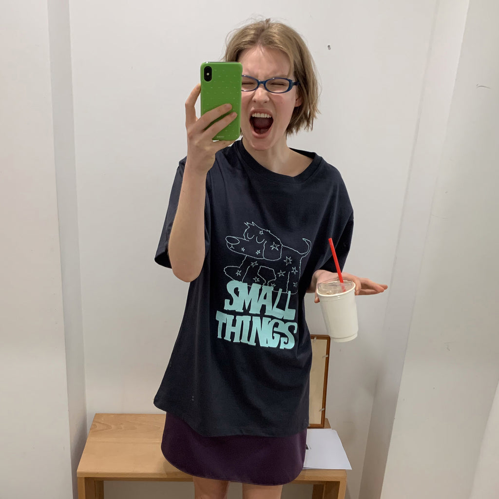 MA JOURNÉE SMALL THINGS GRAPHIC T-SHIRT_CHARCOAL