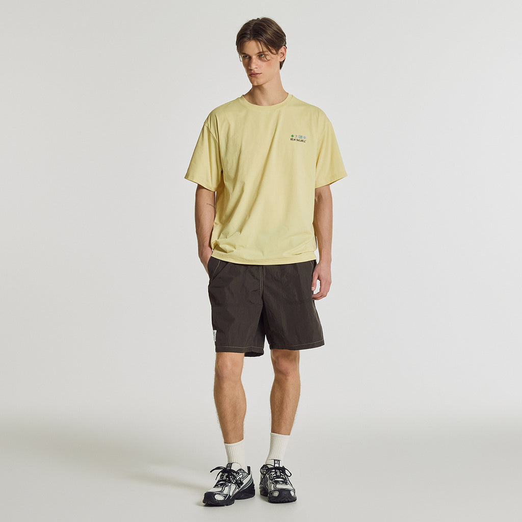 NEW BALANCE NBNEG31643 / UNI Sunny Rainey illustration short sleeve t-shirt (YELLOW)