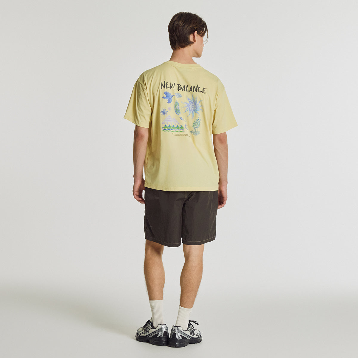 NEW BALANCE NBNEG31643 / UNI Sunny Rainey illustration short sleeve t-shirt (YELLOW)