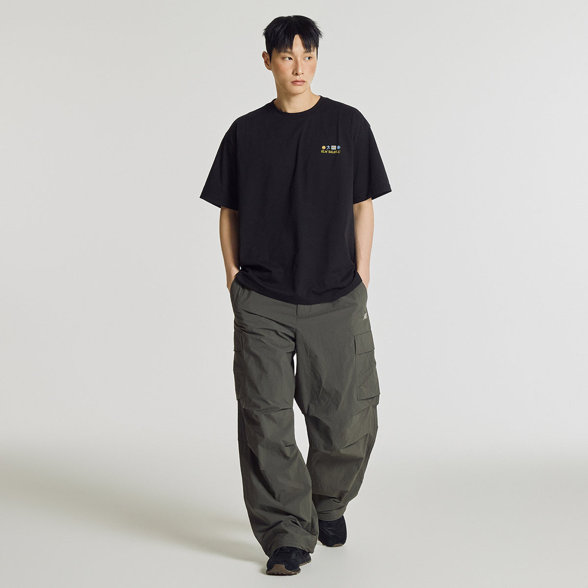 NEW BALANCE NBNEG31643 / UNI Sunny Rainey illustration short sleeve t-shirt (BLACK)