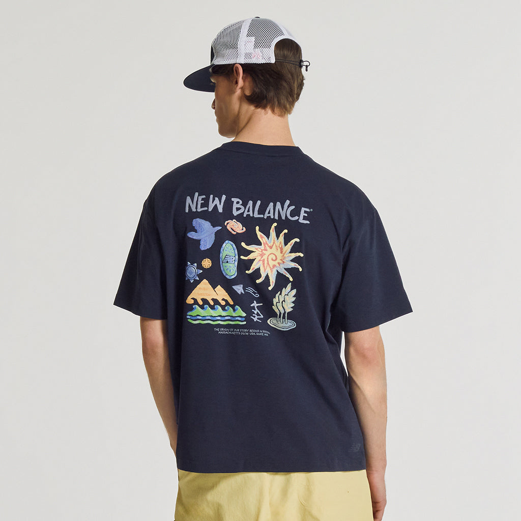 NEW BALANCE NBNEG31643 / UNI Sunny Rainey illustration short sleeve t-shirt (NAVY)