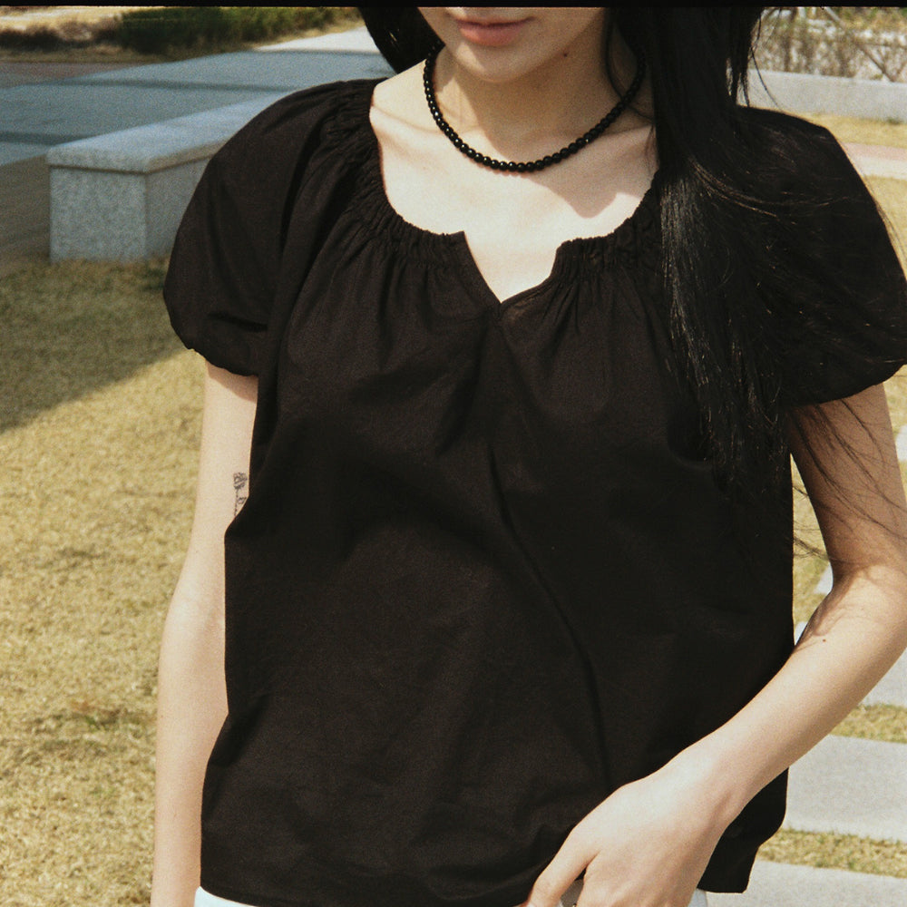 juliapepe Amy Shirring Puff Blouse (Black)