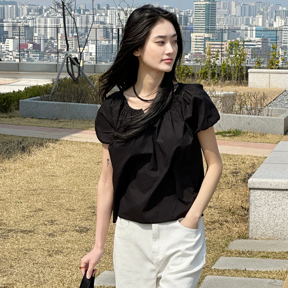 juliapepe Amy Shirring Puff Blouse (Black)