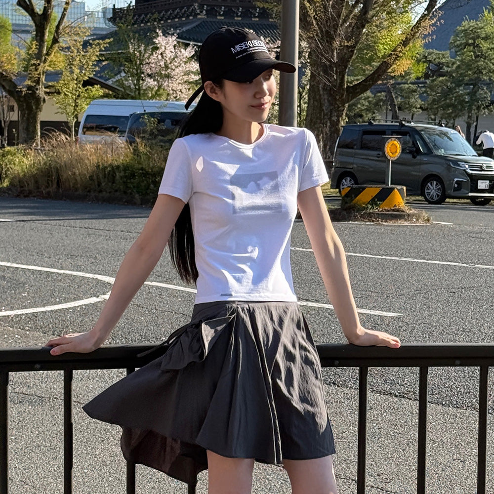 MISEKI SEOUL Midnight stars fitted short sleeve WHITE