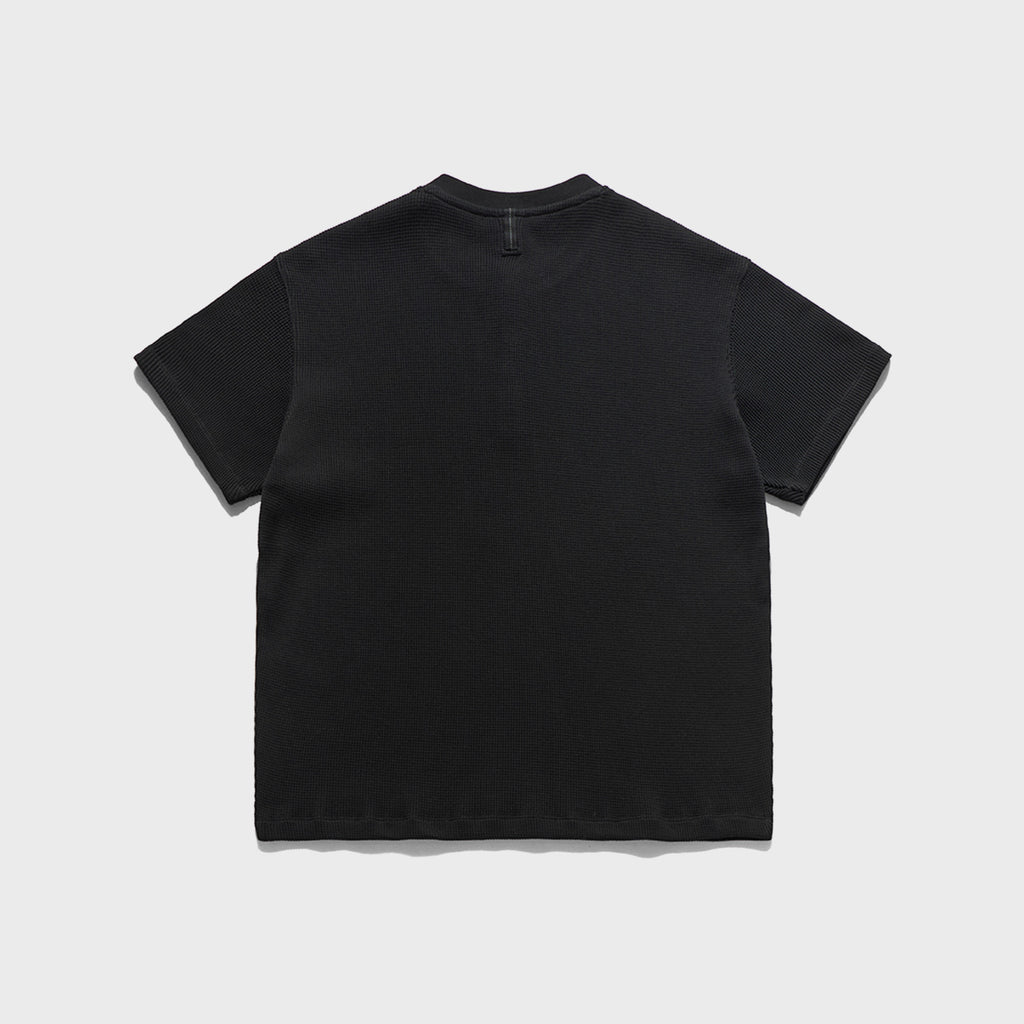 UNAFFECTED [ESSENTIAL] HENLEY NECK T-SHIRT / BLACK