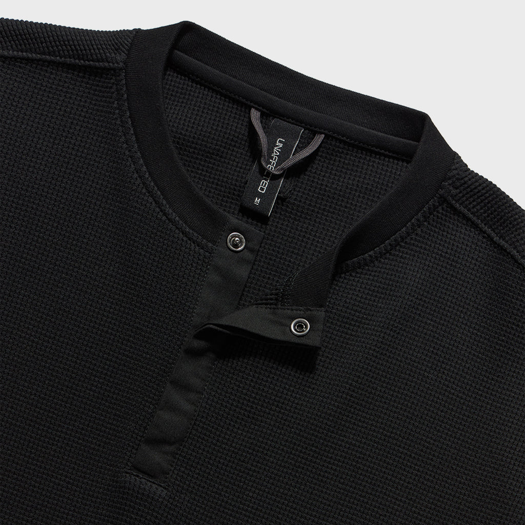 UNAFFECTED [ESSENTIAL] HENLEY NECK T-SHIRT / BLACK