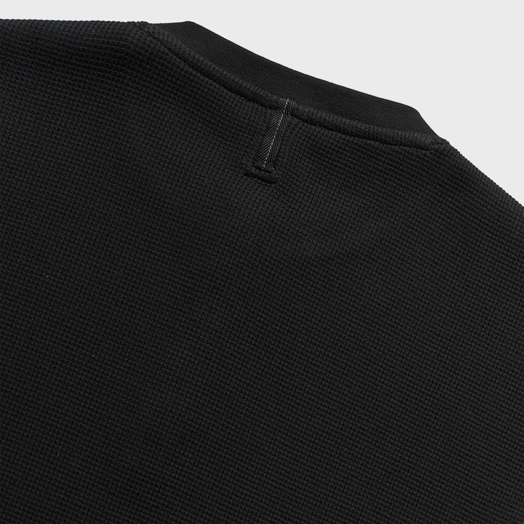 UNAFFECTED [ESSENTIAL] HENLEY NECK T-SHIRT / BLACK