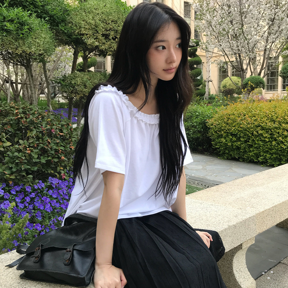 LETTER FROM MOON Sov Frill One Shoulder Short Sleeve T-Shirt (White)