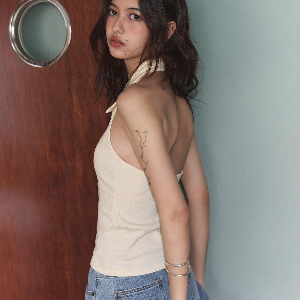 LEATHERY Waffle collar halter top [CREAM]