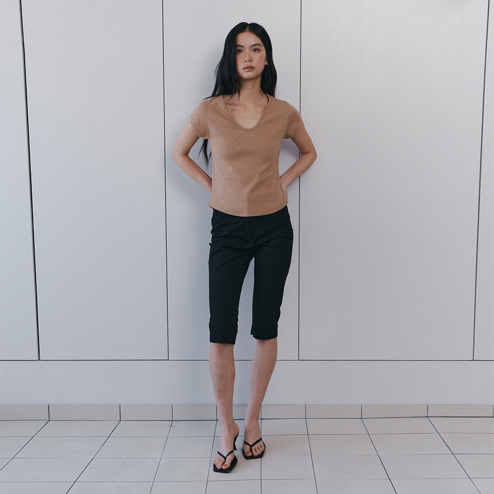 CURETTY C 90S LINE SLIT NECK HALF-SLEEVE T-SHIRT_CAMEL