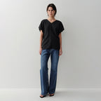 EAAH REIN V NECK BLOUSE (BLACK)
