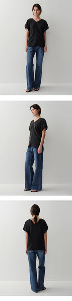 EAAH REIN V NECK BLOUSE (BLACK)