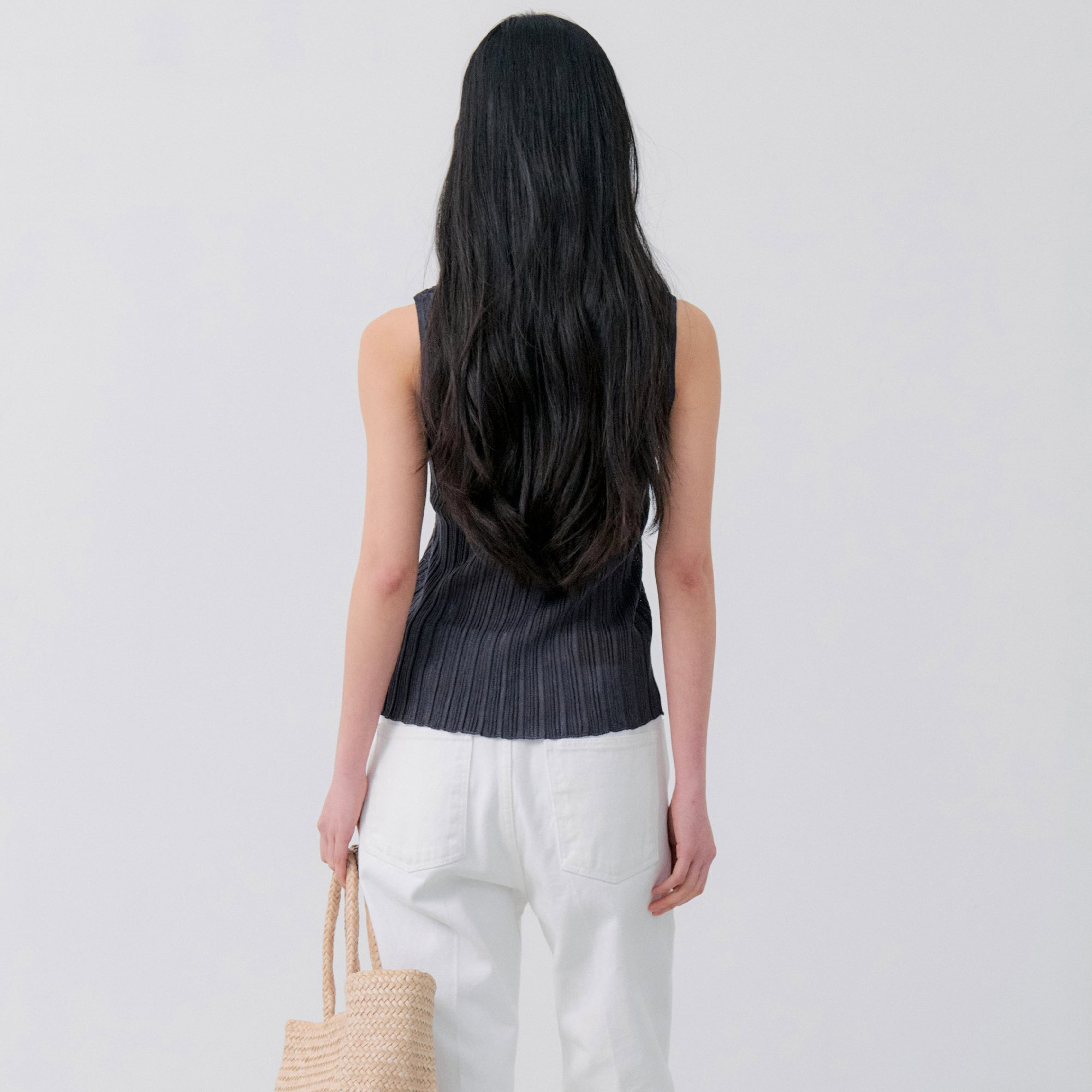 NOTIA SLEEVELESS PLEATS KNIT - CHARCOAL