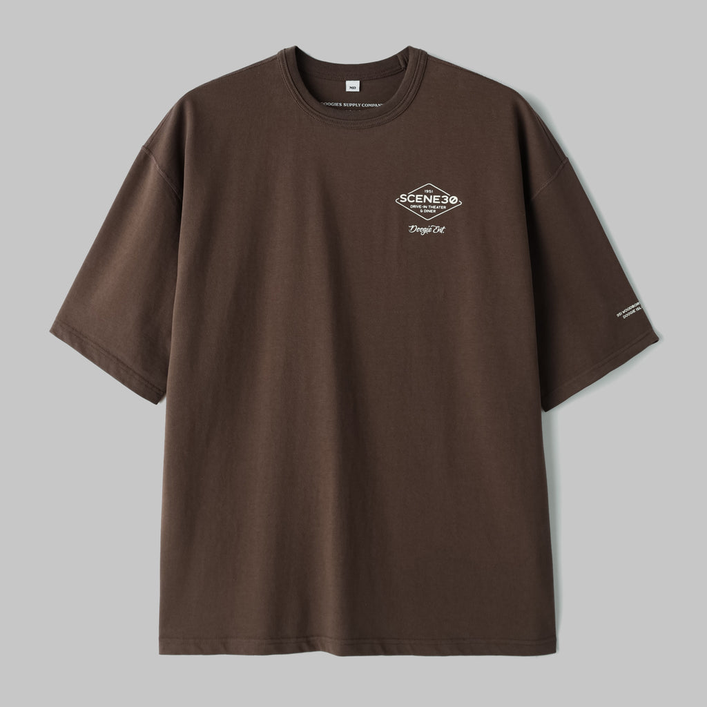DOOGIES SUPPLY CO. Loose Short Sleeve Scene Thirty Dia Emblem Tee