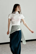 LE17SEPTEMBRE AUBE PLEATS MOCKNECK TOP [WHITE]