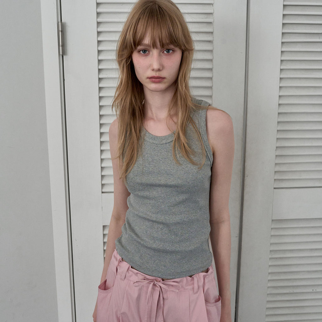 FOREU [29CM Exclusive] Slim round sleeveless (gray)