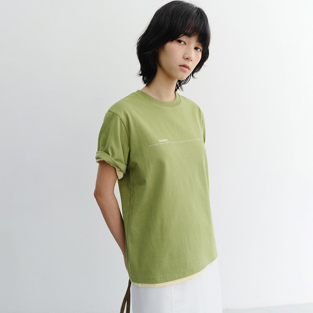DUNST UNISEX MINIMAL LETTERING T-SHIRT OLIVE GREEN_UDTS6B147E1