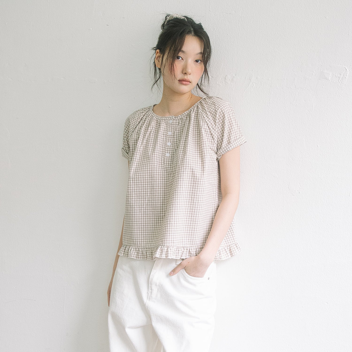 HAVISM CHECK HENLEY NECK BLOUSE(BEIGE)