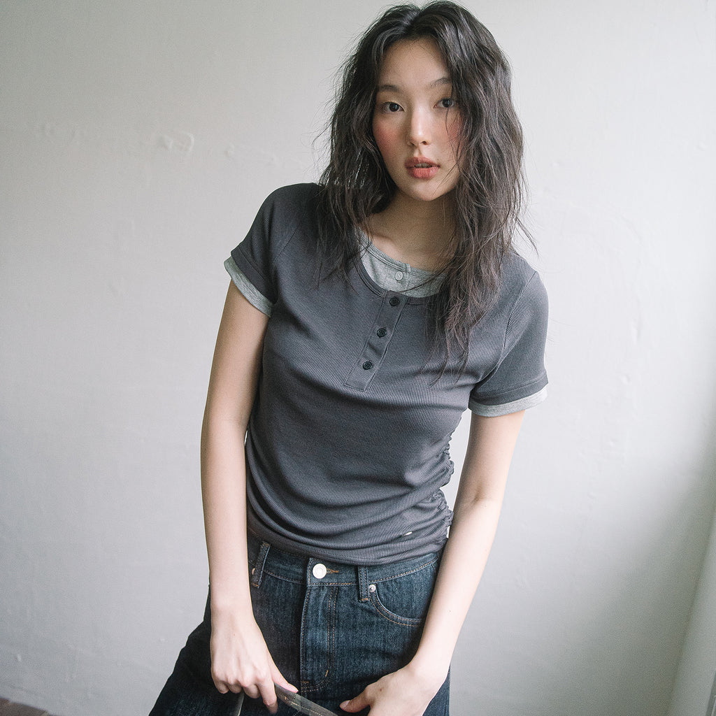 HAVISM DOUBLE HENLEY NECK S/S TEE(CHARCOAL)
