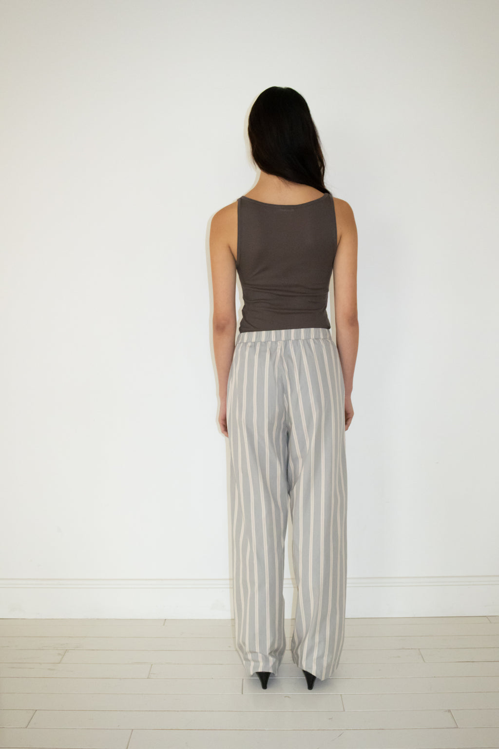 NCSSRY Boat Neck Sleeveless Top (Brown)