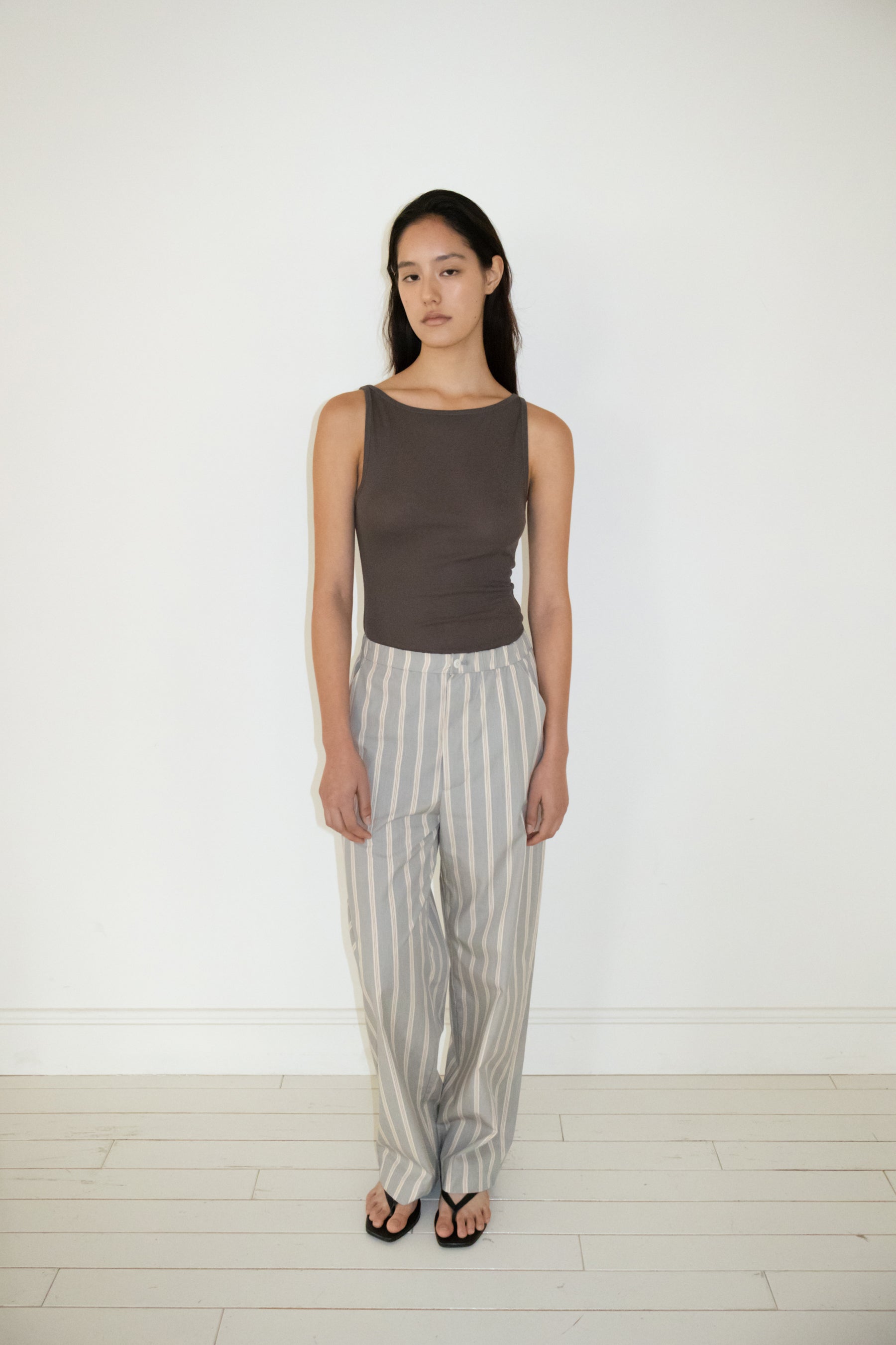 NCSSRY Boat Neck Sleeveless Top (Brown)
