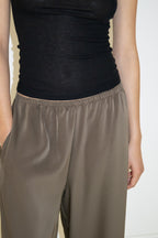 NCSSRY Boat Neck Sleeveless Top (Black)