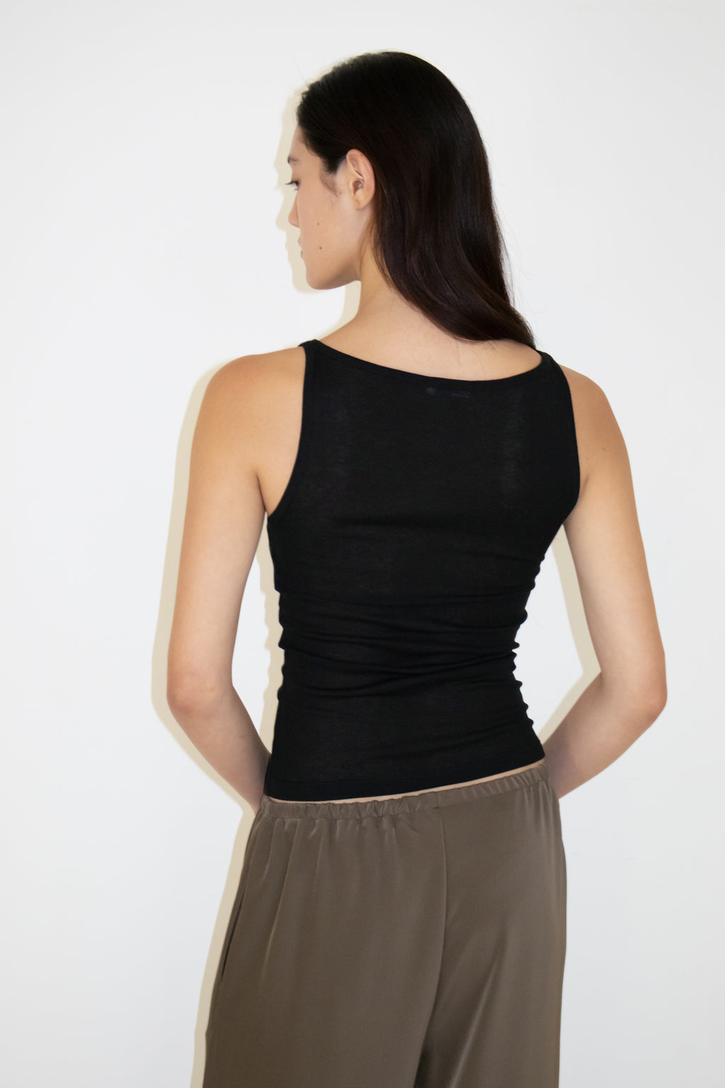 NCSSRY Boat Neck Sleeveless Top (Black)