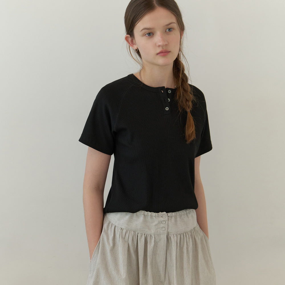 THE MITTEN [6th] Button half t-shirt (black)