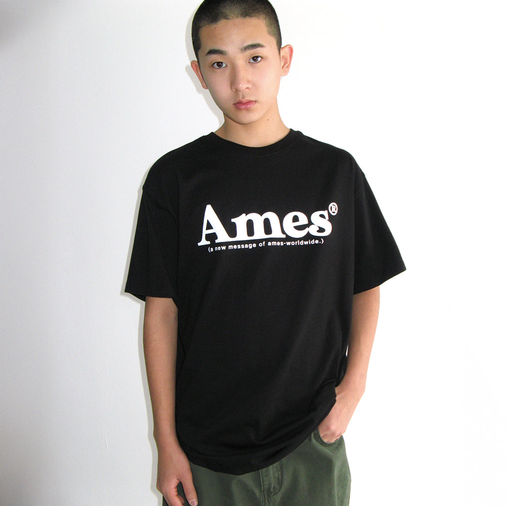 ames worldwide BASIC LOGO TEE BLACK (AM2DMUT511A)