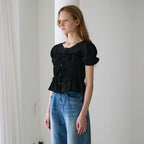 DEHEVE Ribbon Smocked Blouse [Black]