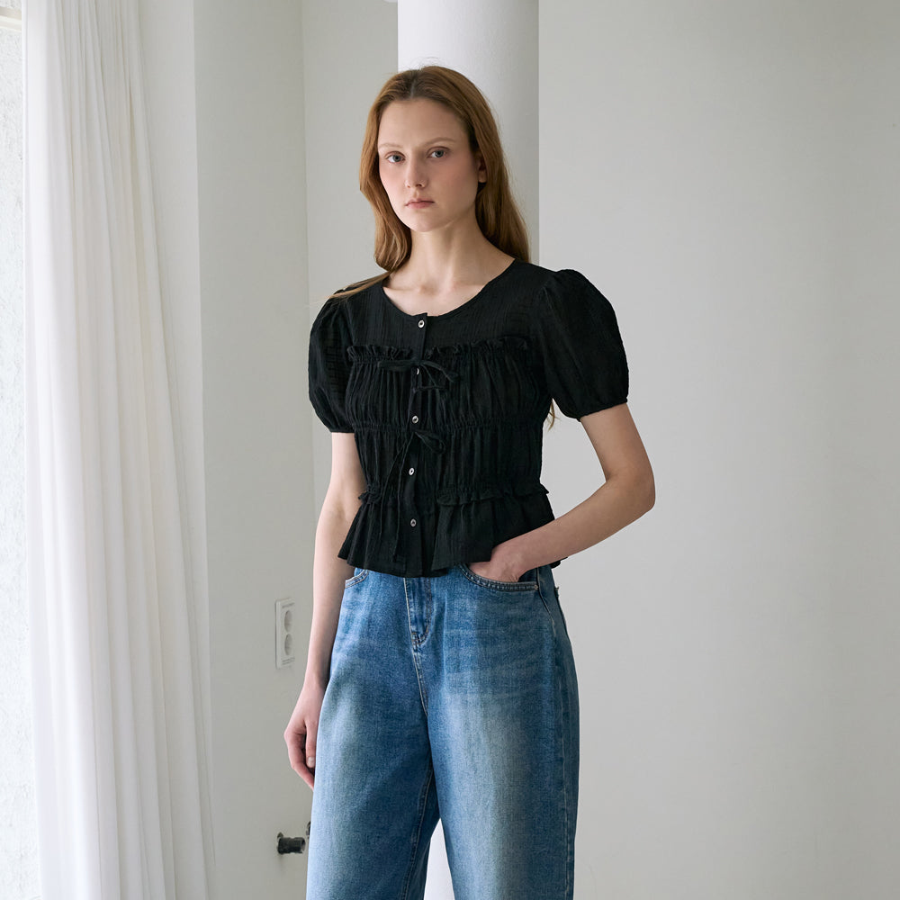 DEHEVE Ribbon Smocked Blouse [Black]