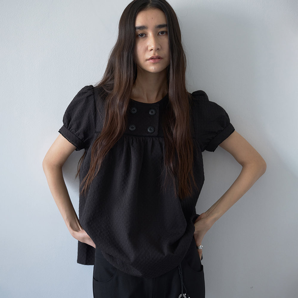 MILLO WOMEN Texture puff blouse [black]