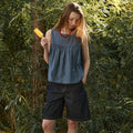 COVERNAT WOMAN Women's Chambray Pintuck Sleeveless Blouse Blue
