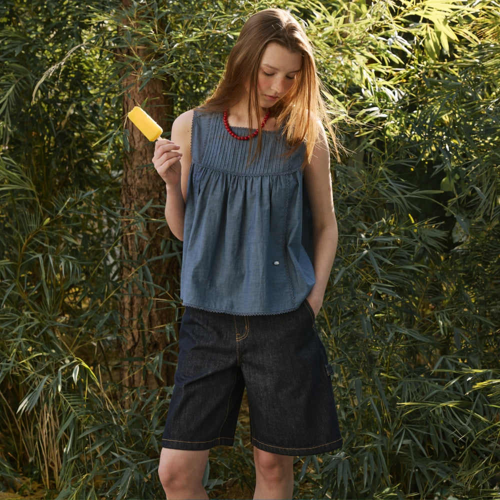 COVERNAT WOMAN Women's Chambray Pintuck Sleeveless Blouse Blue