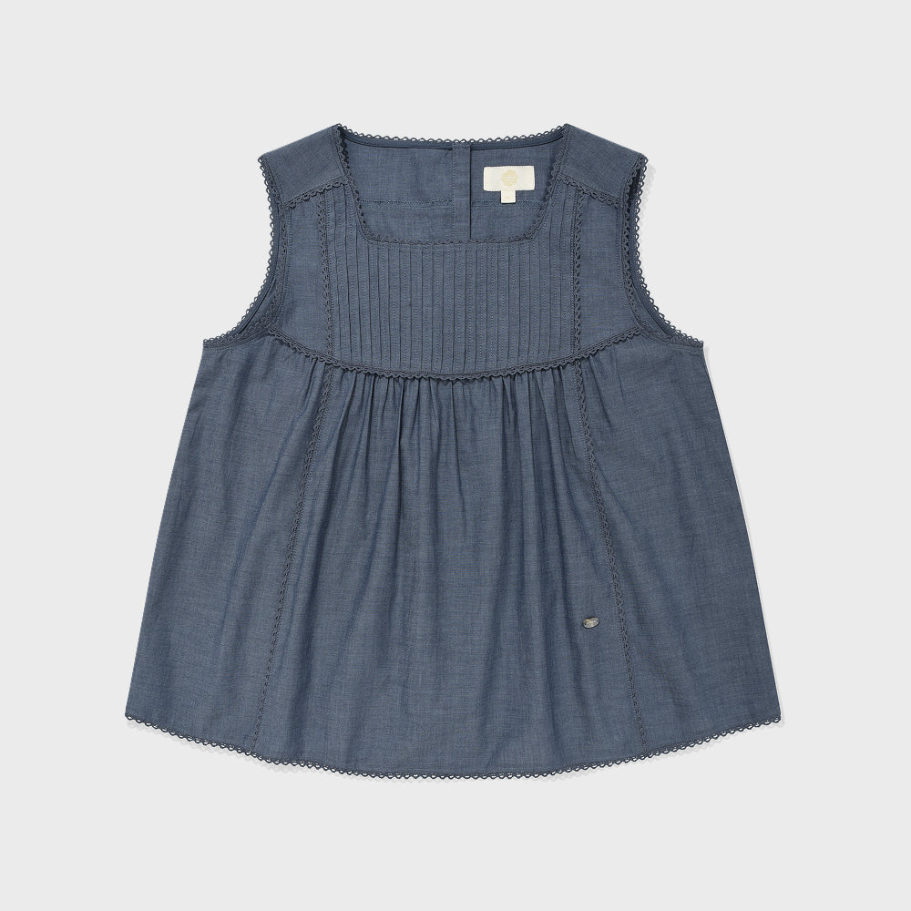 COVERNAT WOMAN Women's Chambray Pintuck Sleeveless Blouse Blue