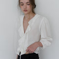 AMIMENT NEED FRILL BLOUSE_Need frill blouse_(white)